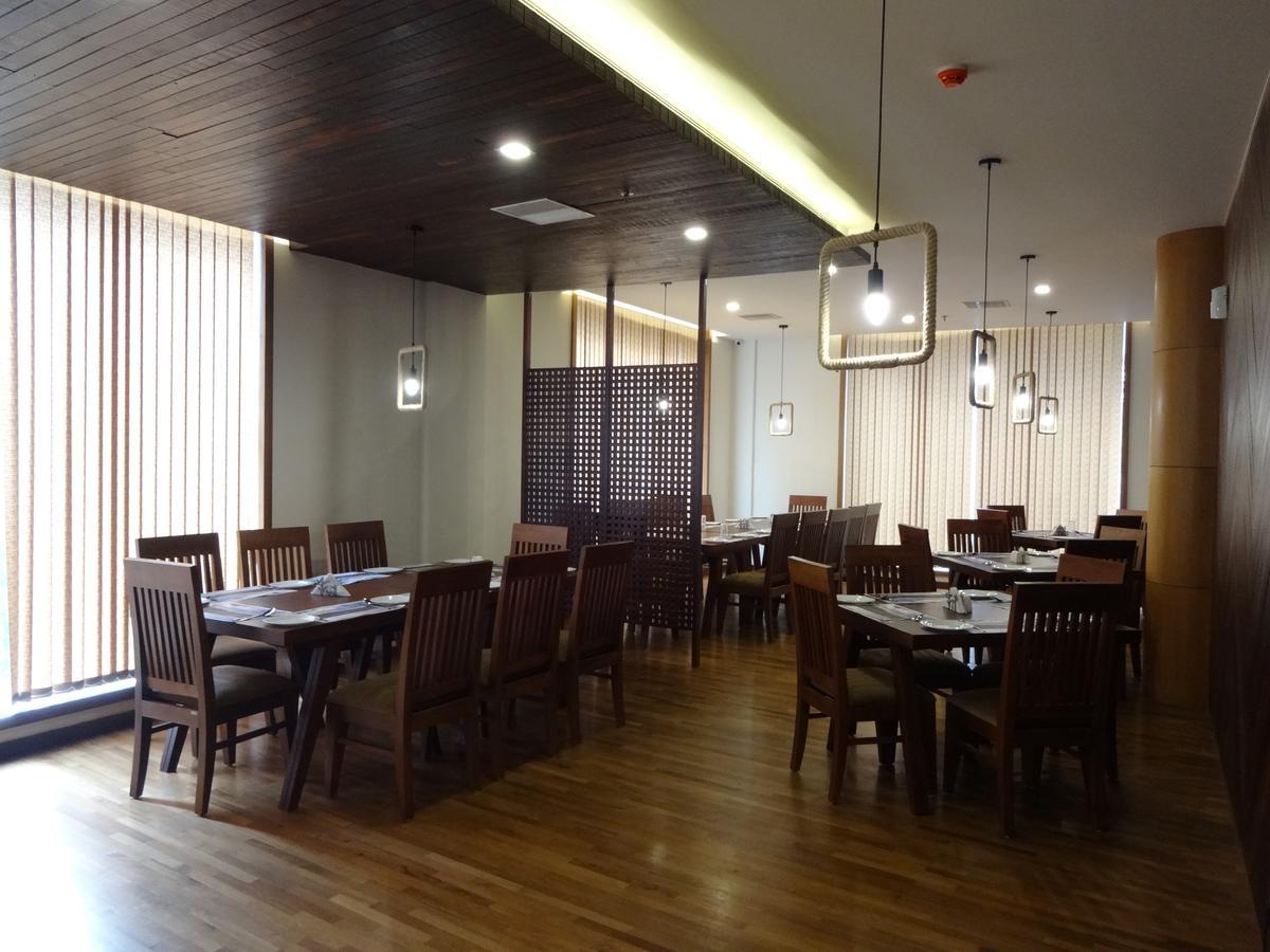 Woodies Bleisure Hotel Kozsíkóde Kültér fotó